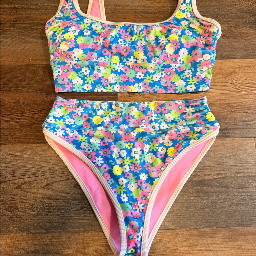 LainSnow - Neon Floral